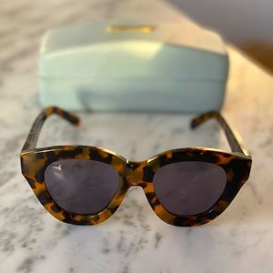 Karen Walker Tortoise Over Sized Sunglasses 🤩